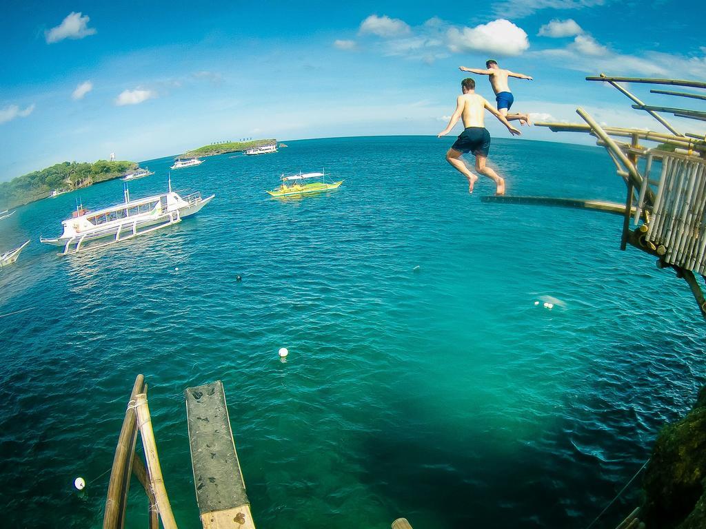 Jeepney Hostel And Kite Resort Balabag  Экстерьер фото