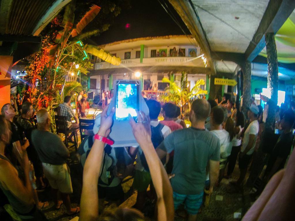 Jeepney Hostel And Kite Resort Balabag  Экстерьер фото