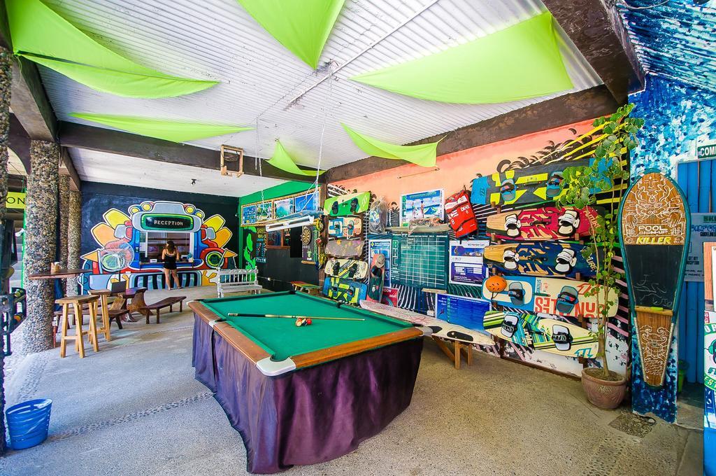 Jeepney Hostel And Kite Resort Balabag  Экстерьер фото