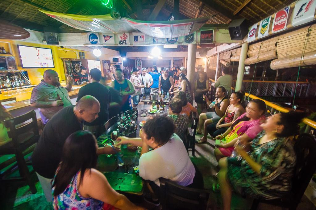 Jeepney Hostel And Kite Resort Balabag  Экстерьер фото