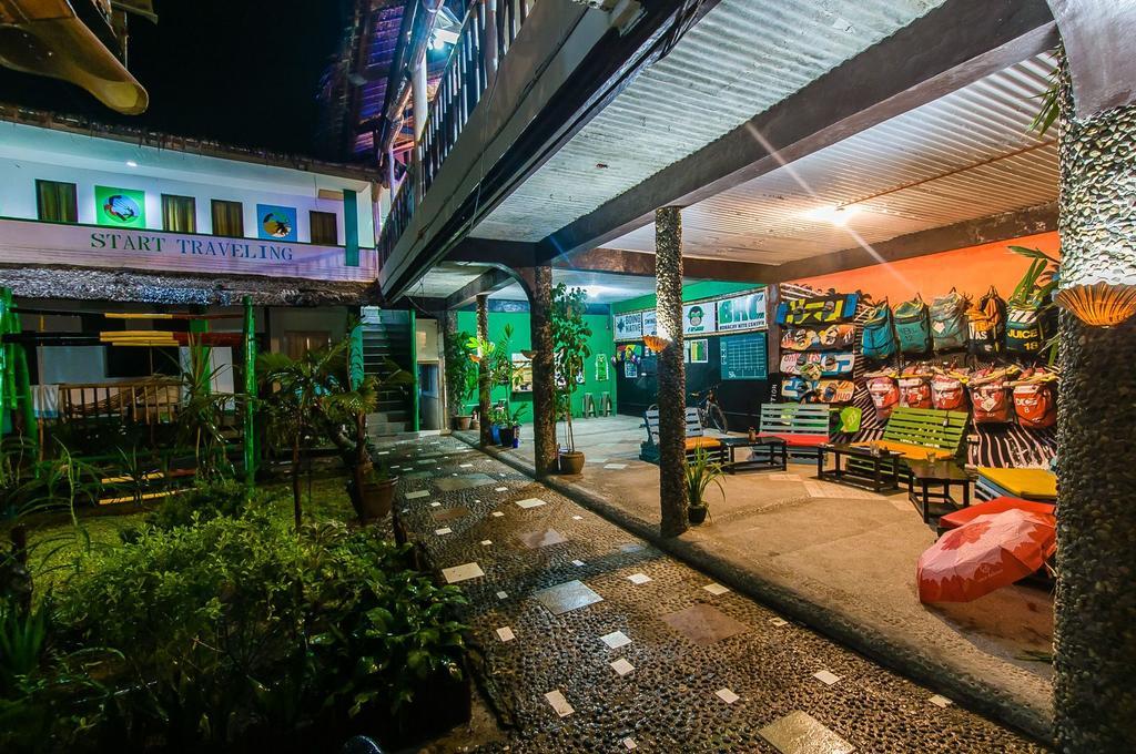 Jeepney Hostel And Kite Resort Balabag  Экстерьер фото