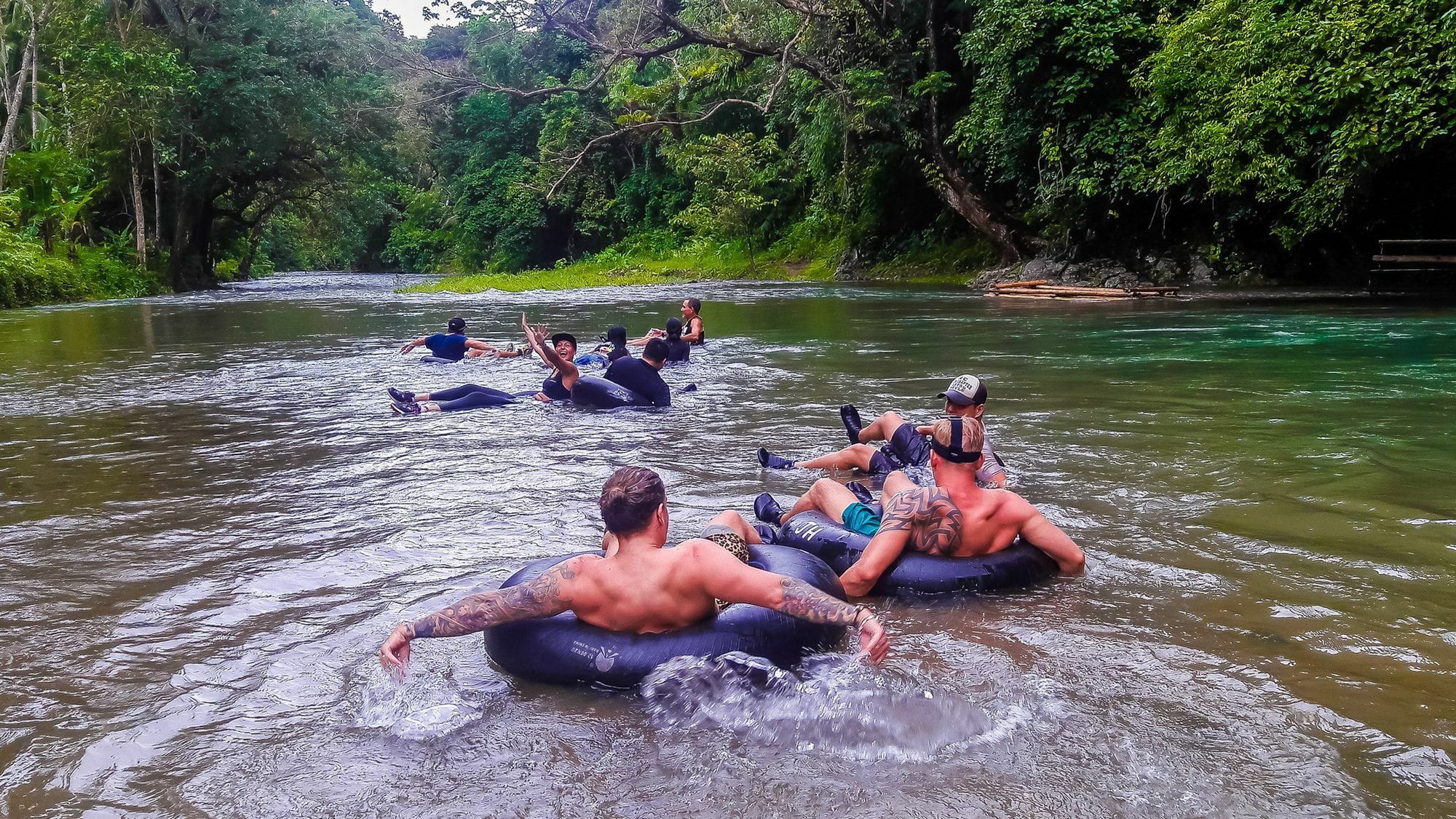 Jeepney Hostel And Kite Resort Balabag  Экстерьер фото