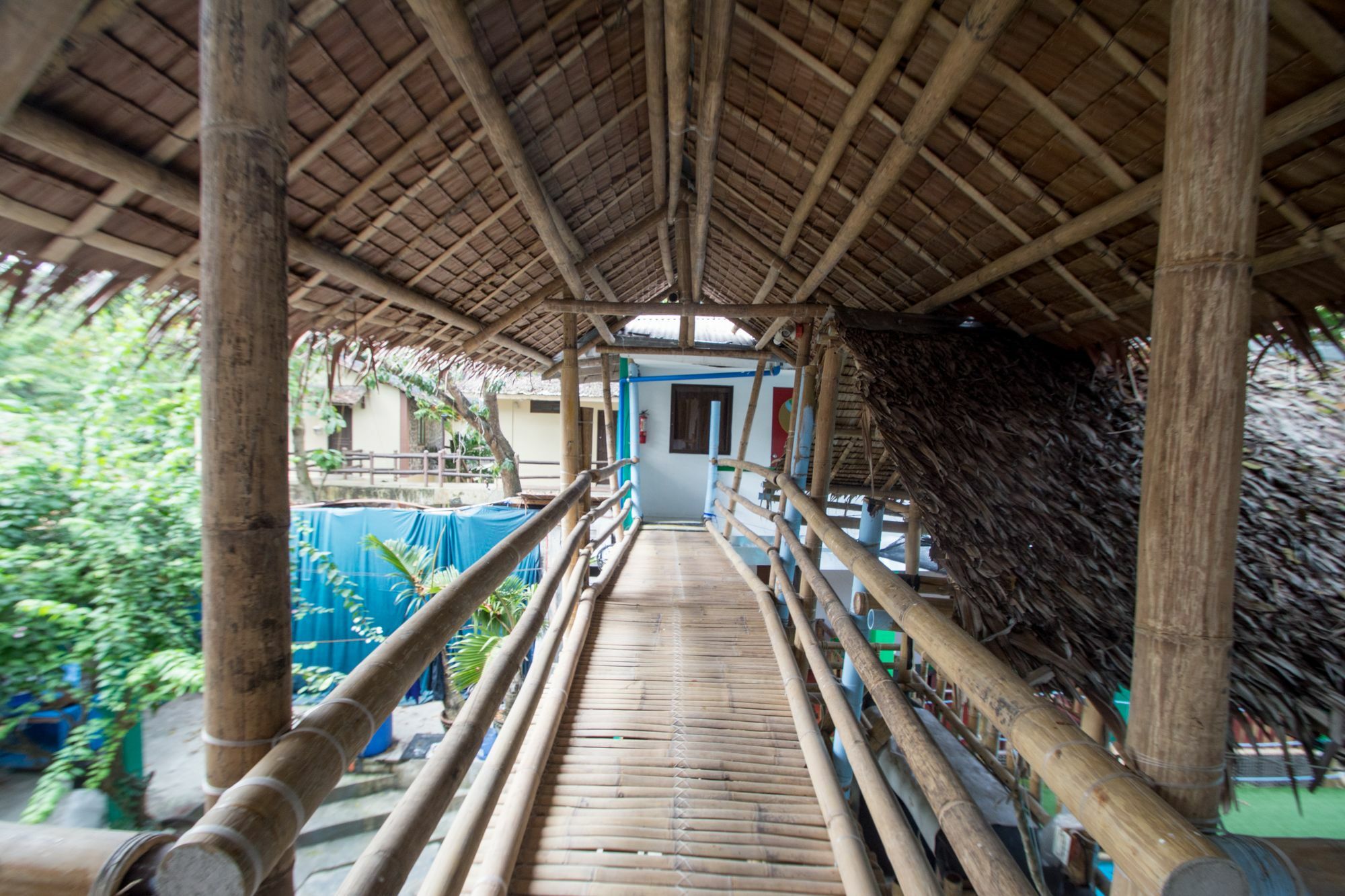 Jeepney Hostel And Kite Resort Balabag  Экстерьер фото