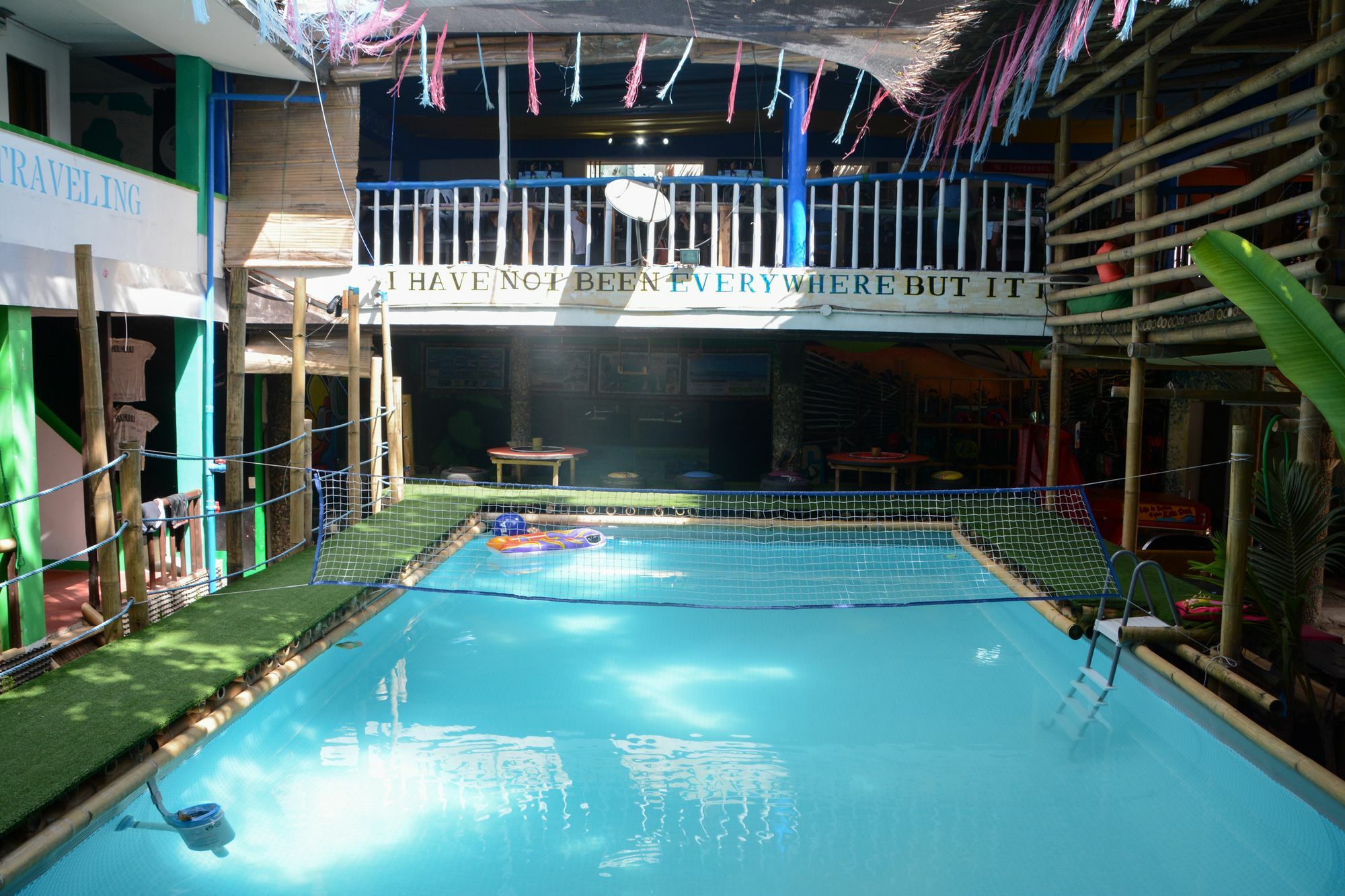Jeepney Hostel And Kite Resort Balabag  Экстерьер фото